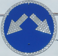 С Маской. Светодиодный дорожный знак.4.2.1-(2)(3)Объезд препятствия. УНИВЕРСАЛЬНЫЙ